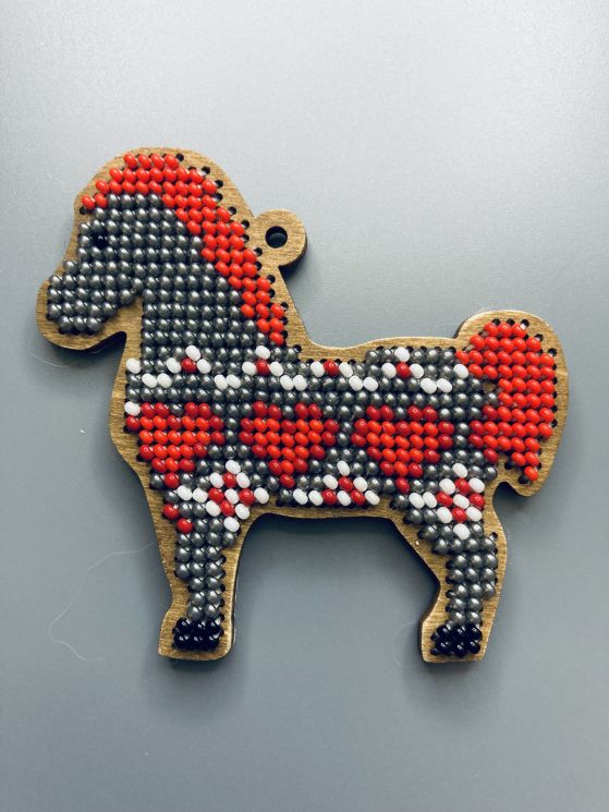 Сами с усами. Набор для вышивания "Пони серый в красное сердечко" 7,5х7,5 см, арт. С189-02  